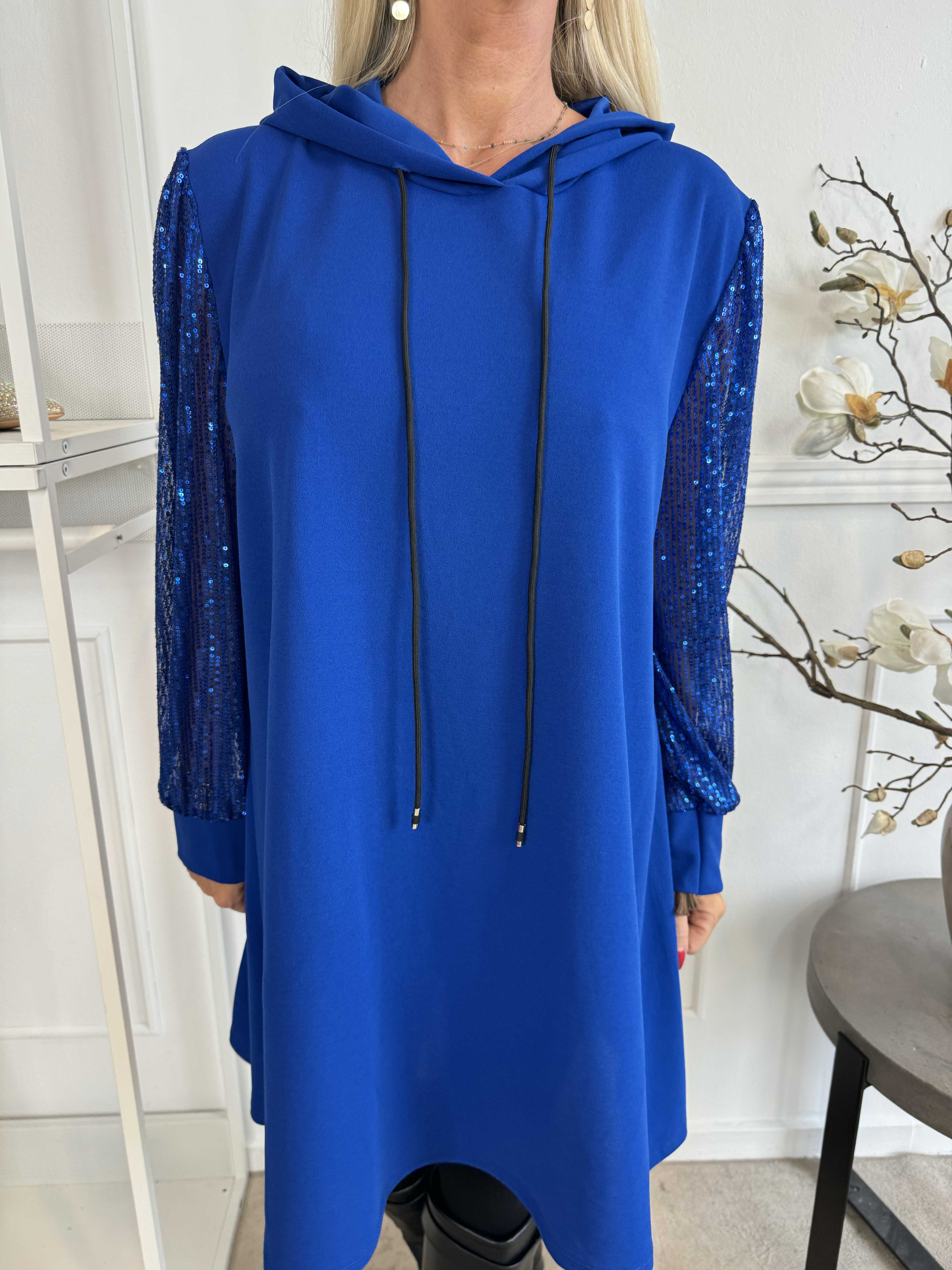 Adara - Enfärgad hoodie klänning med paljettärmar